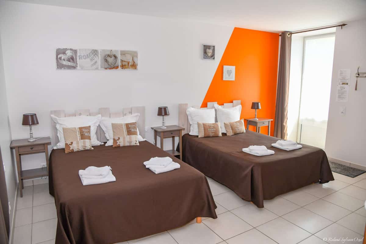 Grande chambre d'hotes 6 personnes puy du fou
