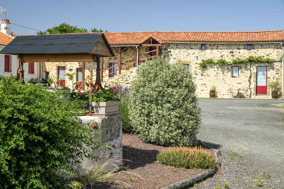 La cour et la façade du Domaine