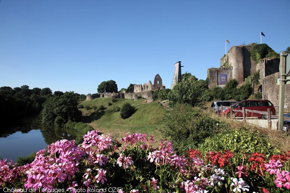 Remparts du Château de Tiffauges