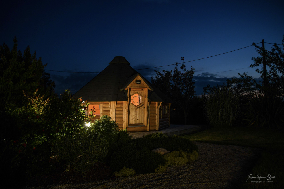 Hébergement insolite la nuit au Domaine de la Courillère